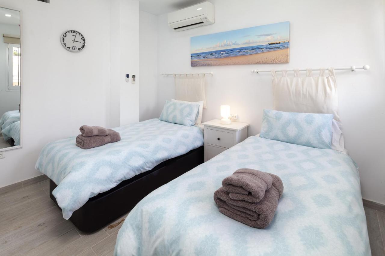 Miramar Burriana Beach 10 Pax Вилла Нерха